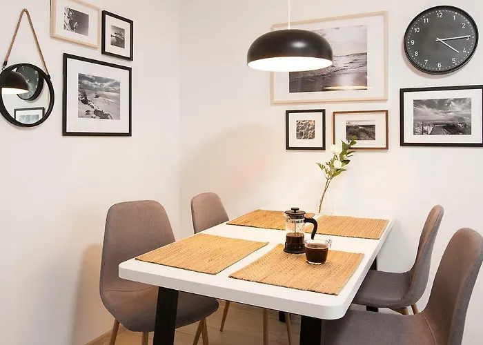 Apartment Heaven In 2 *